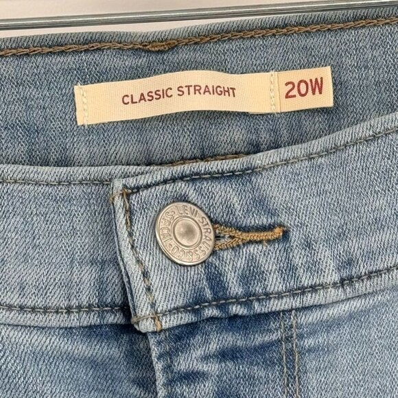 Levis Womens Classic Straight Mid Rise Jeans size 20W plus Denim lt wash new - Picture 13 of 16